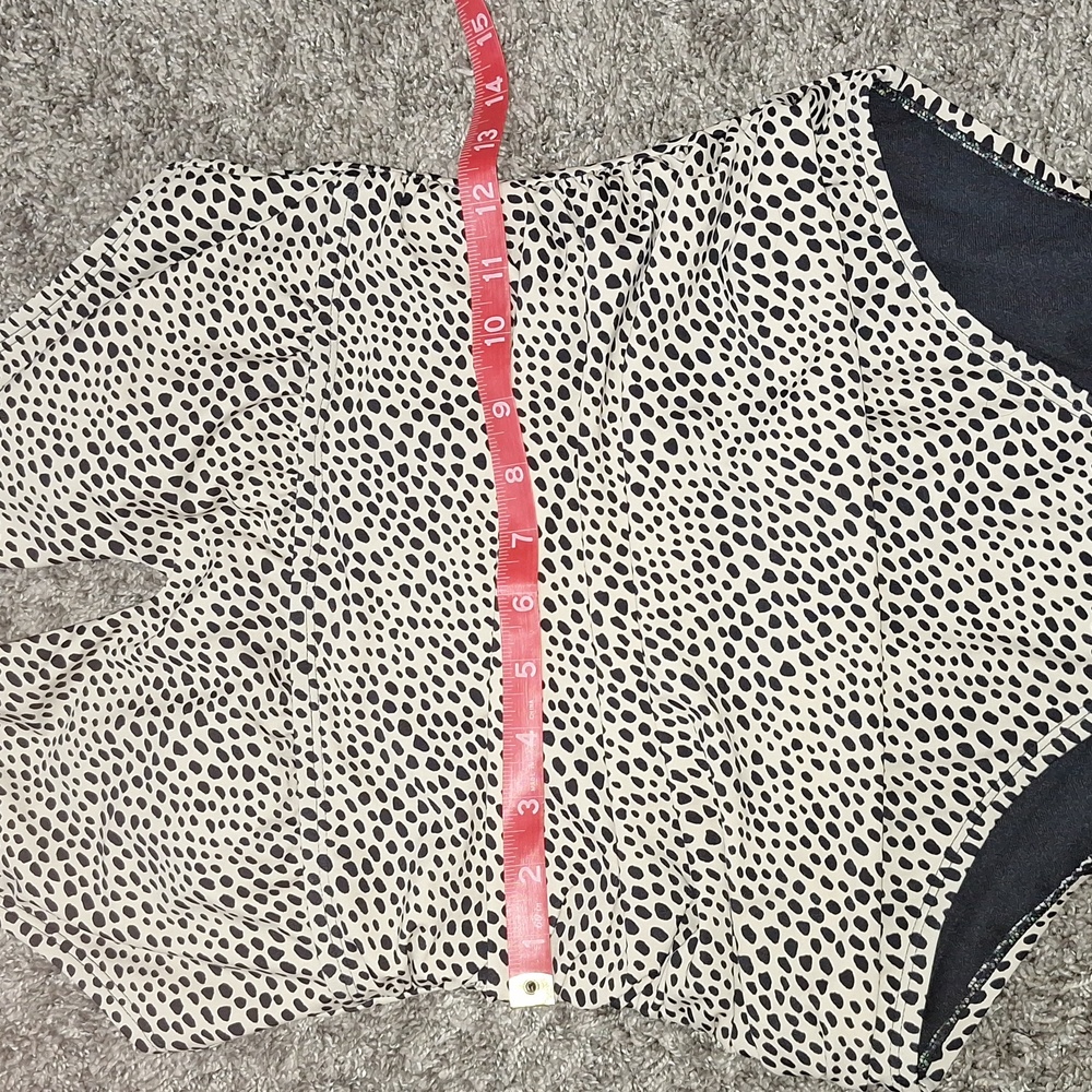 Ellen Tracy ruched keyhole one piece swimsuit - 8 - leopard print - Picture 8 of 9
